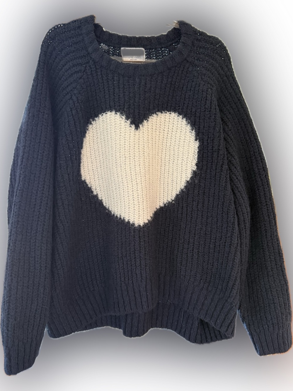 OLD NAVY—— NAVY HEART OVERSIZED SWEATER LARGE